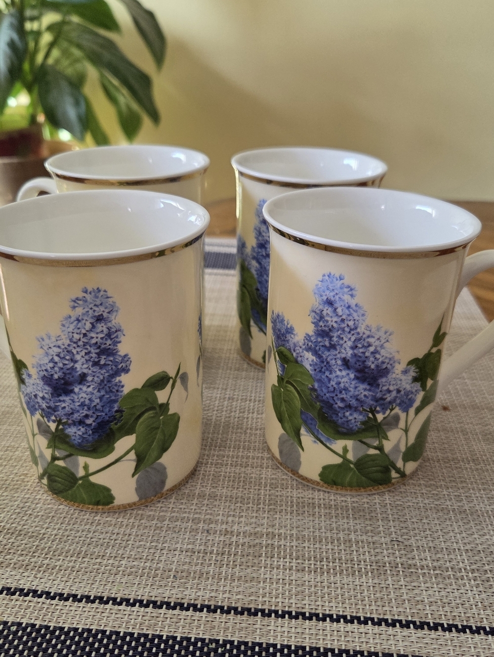 Set Of 4 Ideal Home Range Lilac Fine Bone China Coffee/Tea Mugs